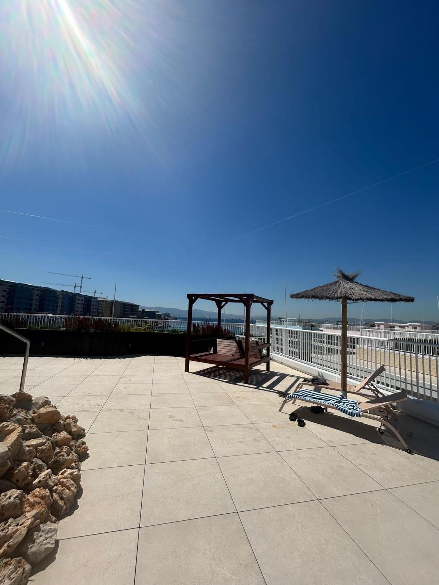 Marina Club Luxury Private Studio With Pool And Incredible Views Gibraltar Exterior foto