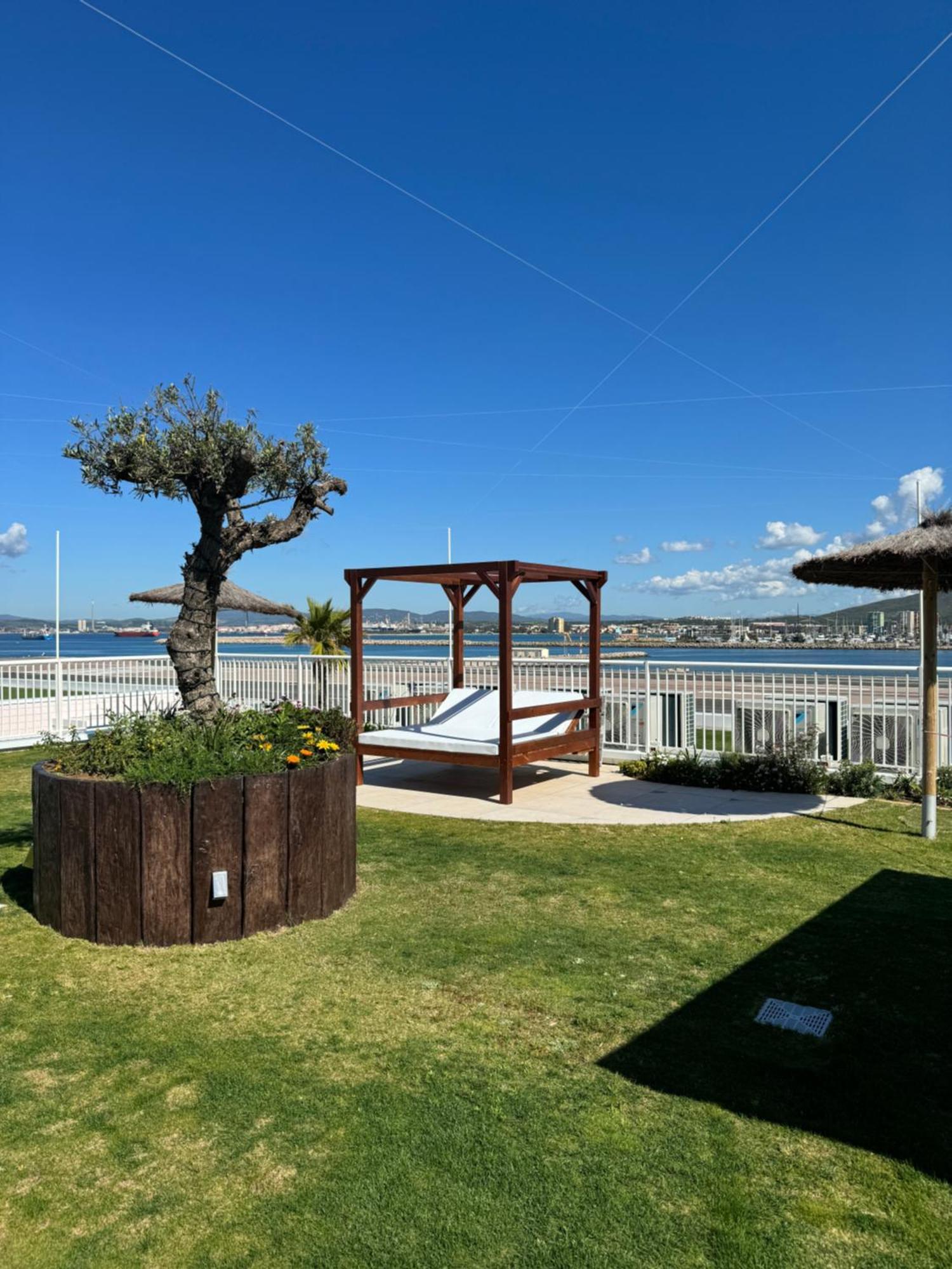Marina Club Luxury Private Studio With Pool And Incredible Views Gibraltar Exterior foto